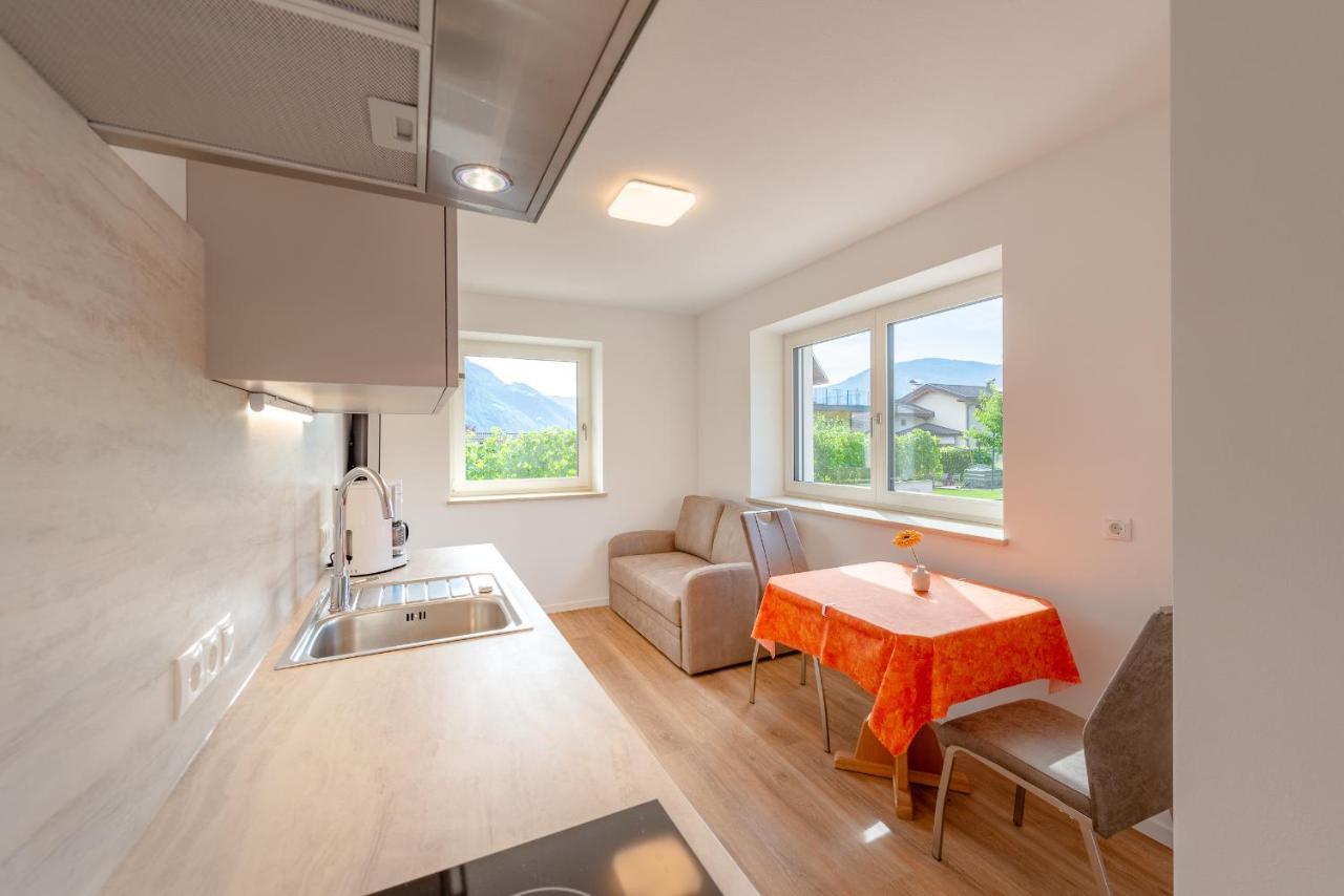 Haus Stolz Bed and Breakfast Appiano Sulla Strada Del Vino Εξωτερικό φωτογραφία
