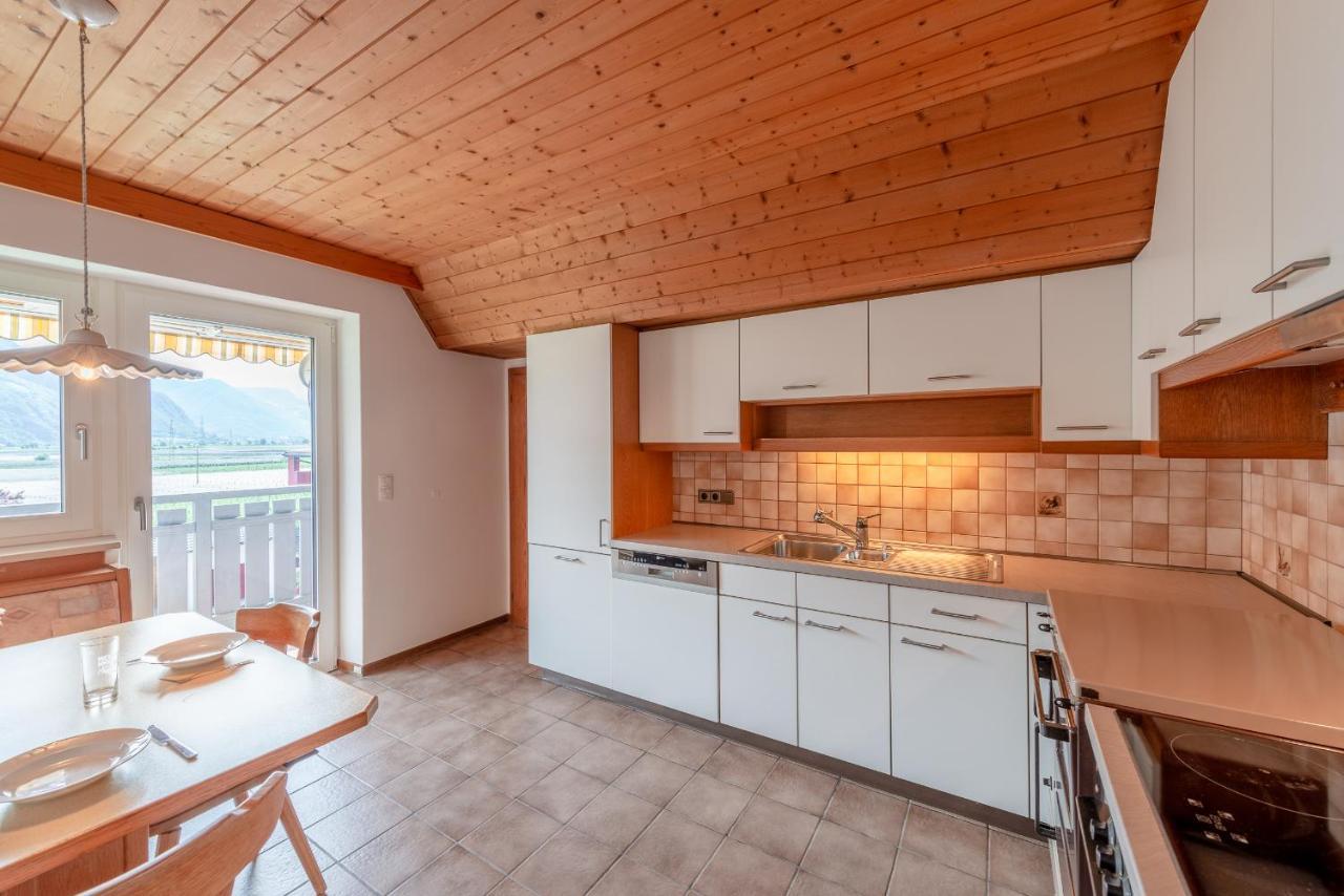 Haus Stolz Bed and Breakfast Appiano Sulla Strada Del Vino Εξωτερικό φωτογραφία
