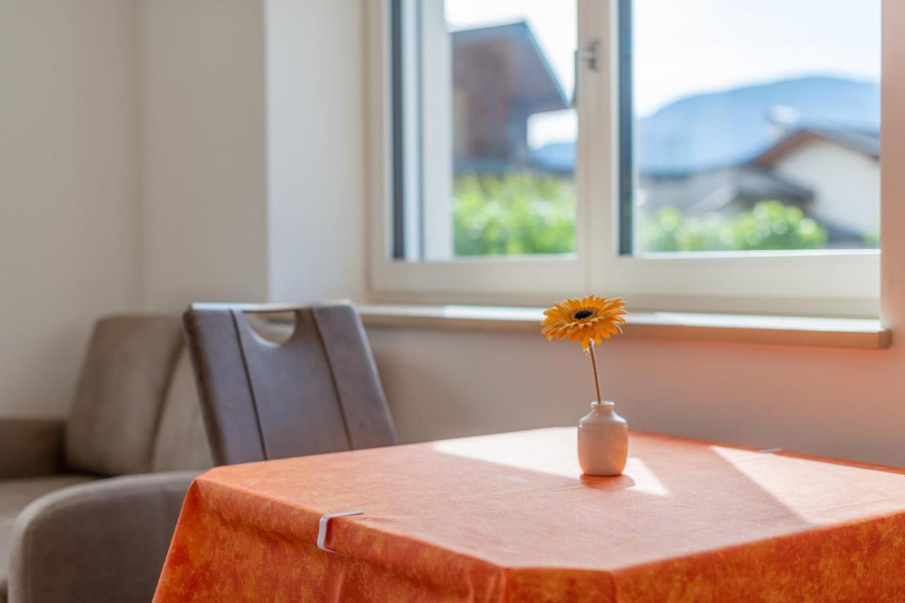 Haus Stolz Bed and Breakfast Appiano Sulla Strada Del Vino Εξωτερικό φωτογραφία