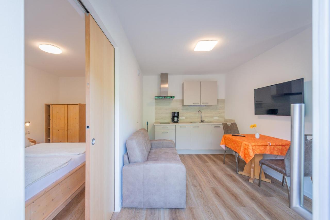 Haus Stolz Bed and Breakfast Appiano Sulla Strada Del Vino Εξωτερικό φωτογραφία