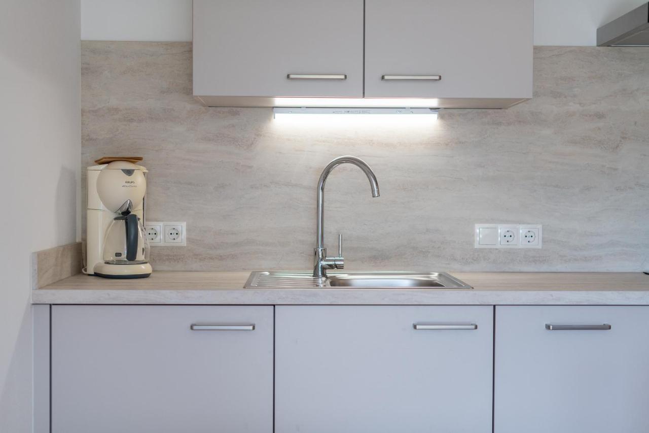Haus Stolz Bed and Breakfast Appiano Sulla Strada Del Vino Εξωτερικό φωτογραφία