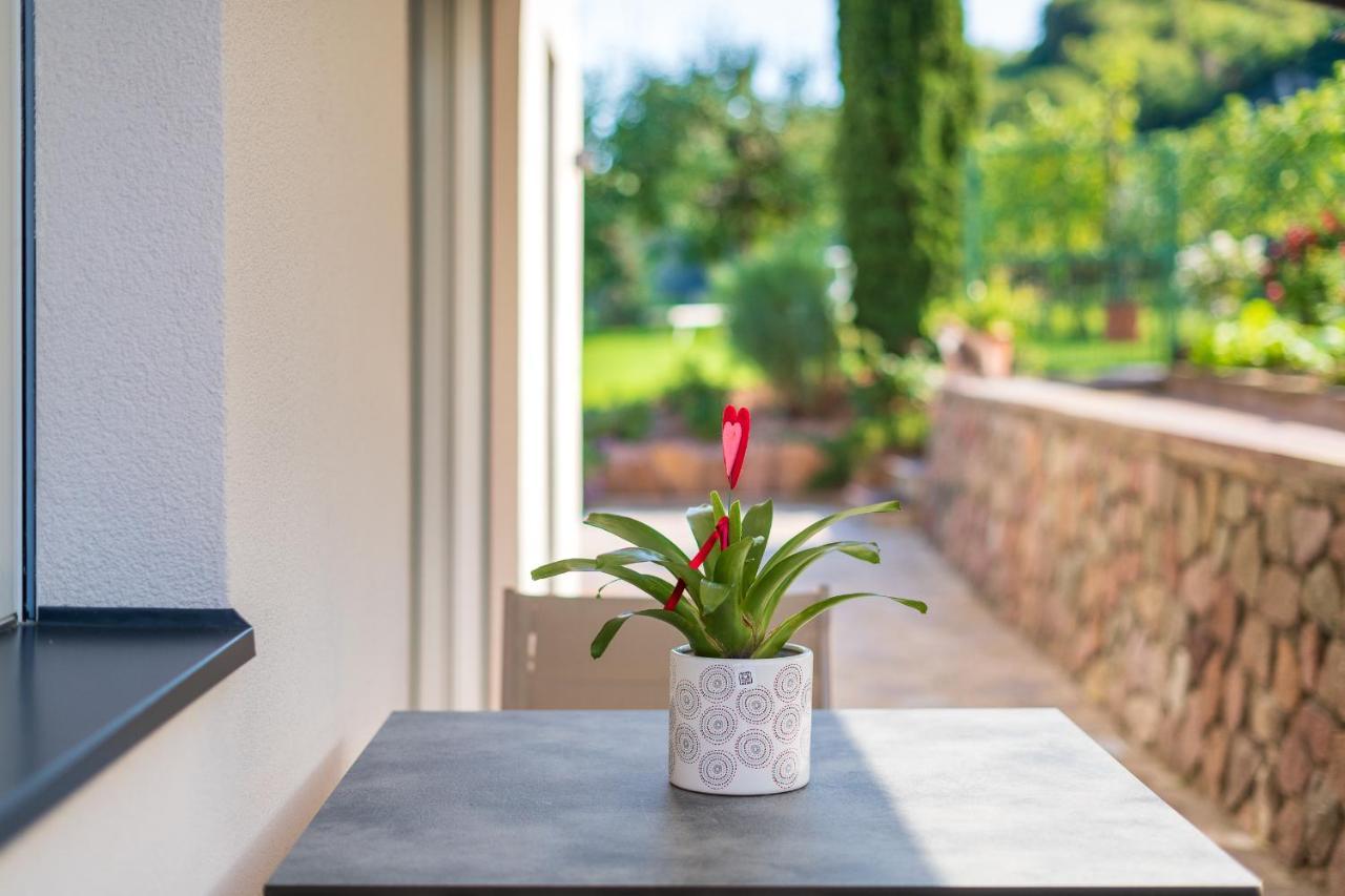 Haus Stolz Bed and Breakfast Appiano Sulla Strada Del Vino Εξωτερικό φωτογραφία