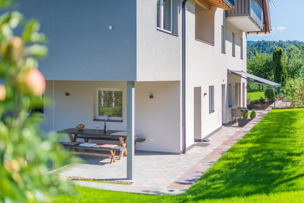 Haus Stolz Bed and Breakfast Appiano Sulla Strada Del Vino Εξωτερικό φωτογραφία