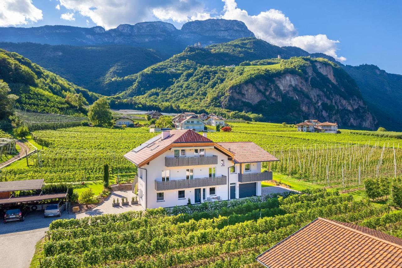 Haus Stolz Bed and Breakfast Appiano Sulla Strada Del Vino Εξωτερικό φωτογραφία